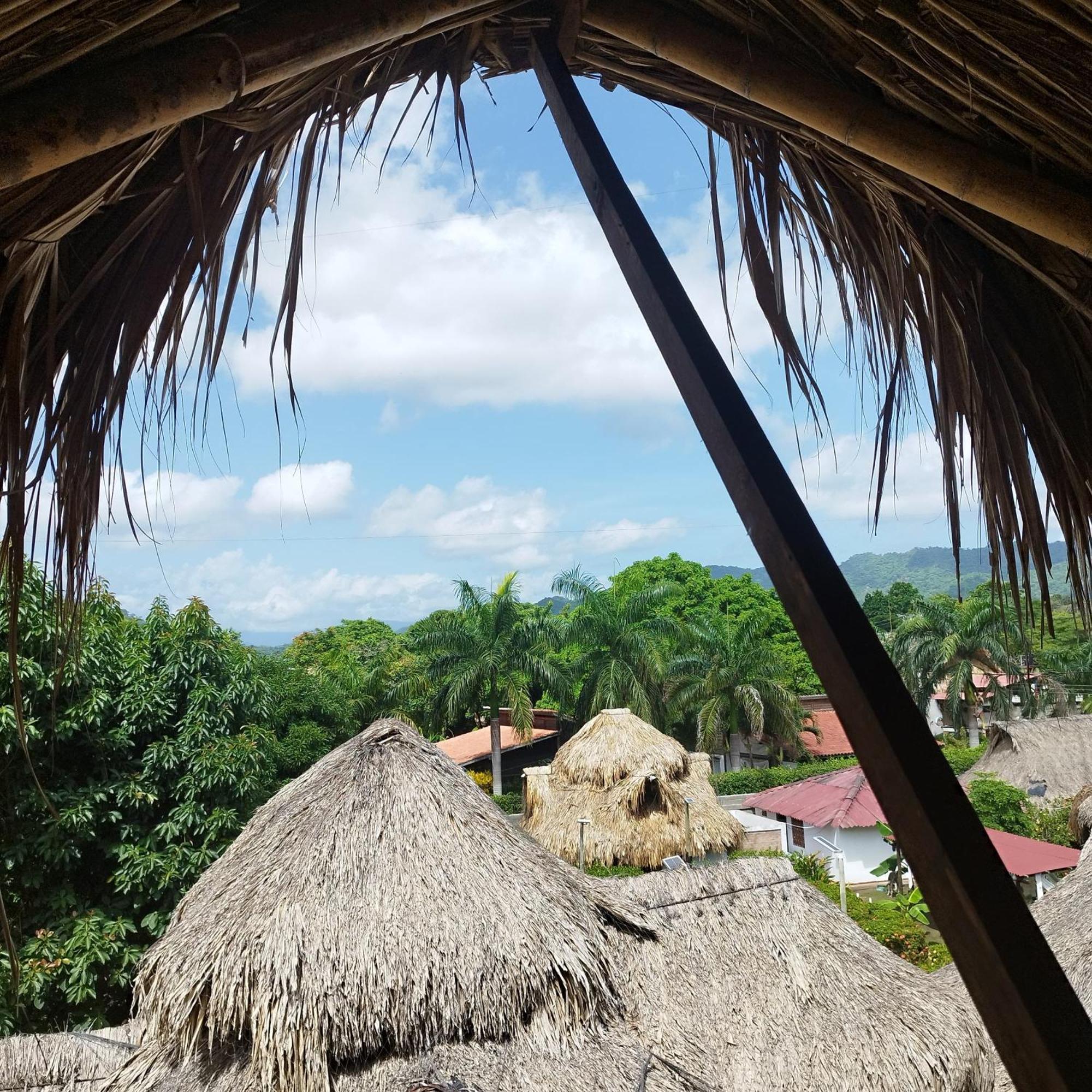 Auroa Palomino Hotel Luaran gambar